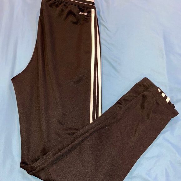 Adidas Classic Soccer/Jogger Pants. Size Youth Large - Picture 2 of 4